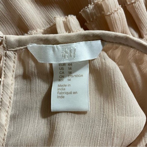 H&M Women’s Long Sleeve Peasant Top With Front Ruffle Detail - Picture 11 of 16